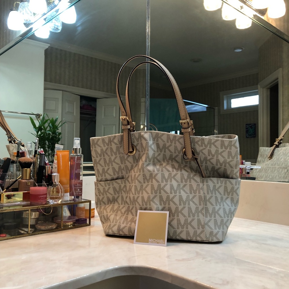 Beautiful Bag, used twice!
